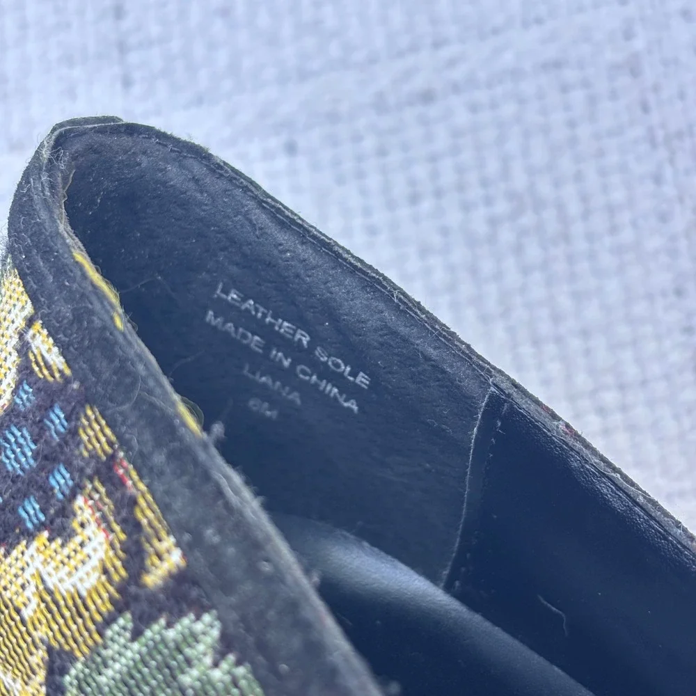 Women's 6 Vintage Karen Scott Black Tapestry Floral Square Toe Kitten Heels